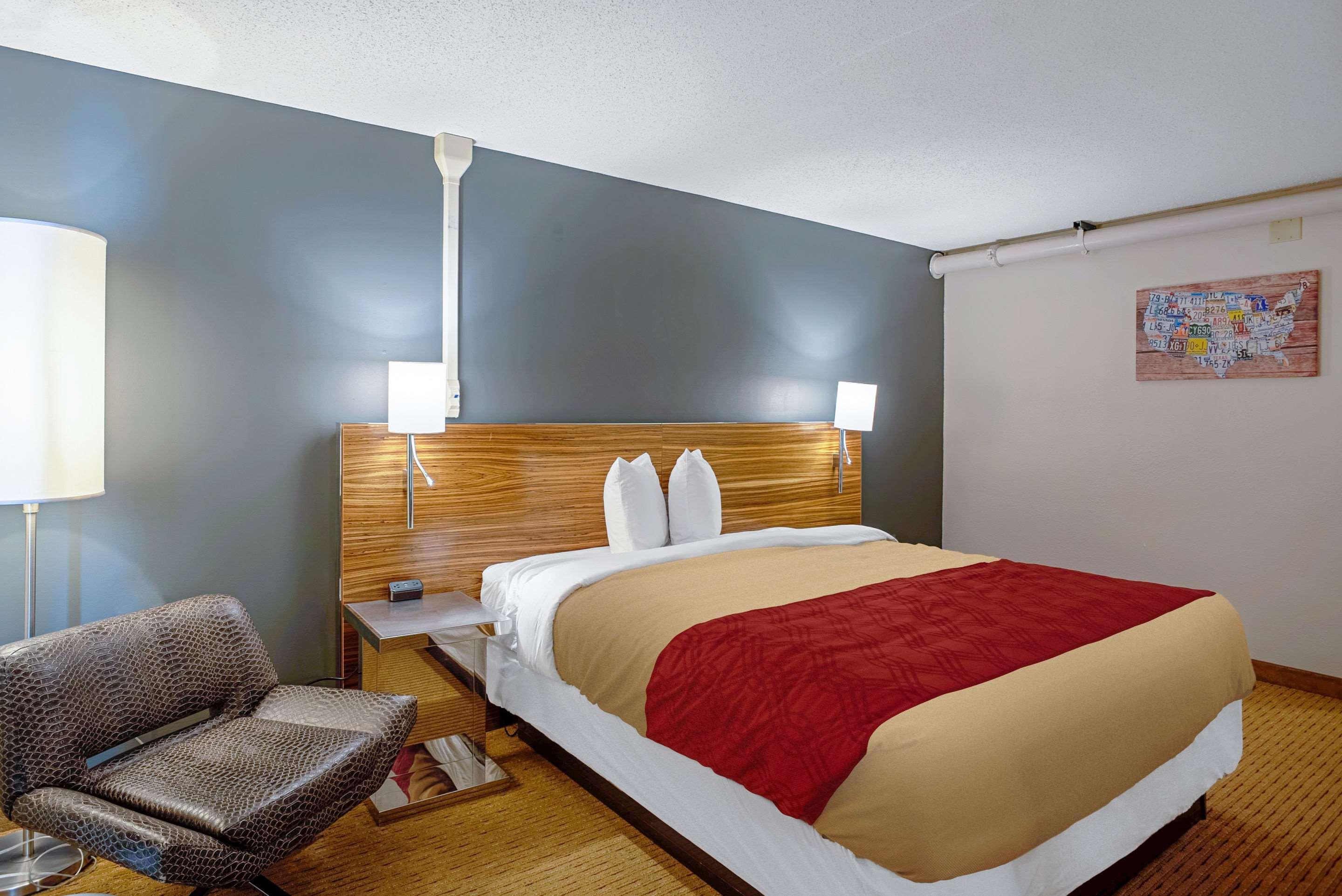 Quality Inn Frontier At Us Hwy 30 Clinton Exterior foto