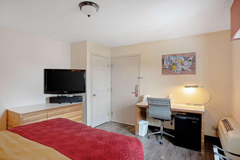 Quality Inn Frontier At Us Hwy 30 Clinton Habitación foto